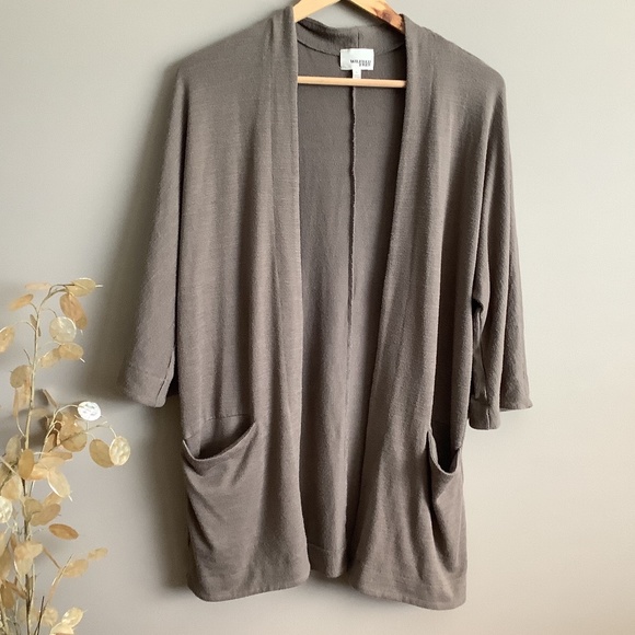 Wilfred Free Sweaters - Wilfred Free “Zlata” Olive cardigan- size S